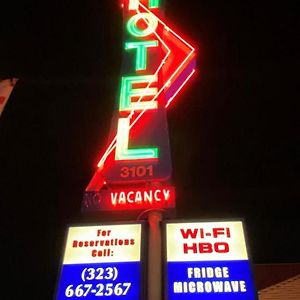 Los Feliz Hotel